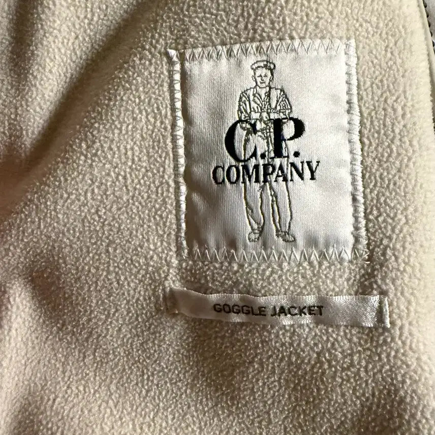 [BUNJANG] C.P. Company Shell-R Goggle Jacket White / C.P 컴퍼니 쉘-R 고글 자켓 화이트(필름부착중)