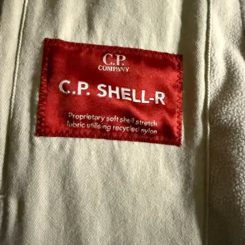 [BUNJANG] C.P. Company Shell-R Goggle Jacket White / C.P 컴퍼니 쉘-R 고글 자켓 화이트(필름부착중)