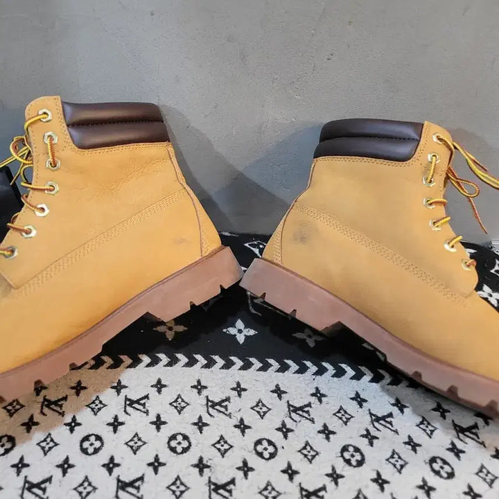 [SOLD OUT] 정품 팀버랜드 6인치 프리미엄 워커부츠