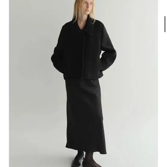 [BUNJANG] EAAH Short Coat - Black / EAAH 이아 숏 코트 블랙