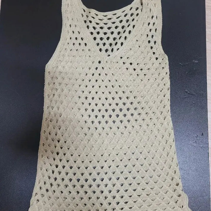 [BUNJANG] Beige Net Knit Vest / 베이지색 그물 니트 조끼