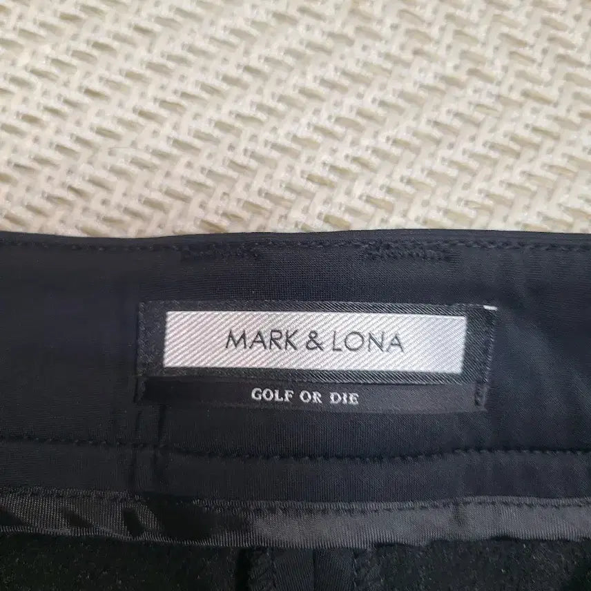 [BUNJANG] Mark &amp;ロナ Black Golf Pants / 28)마크앤로나 블랙 골프 추동 팬츠