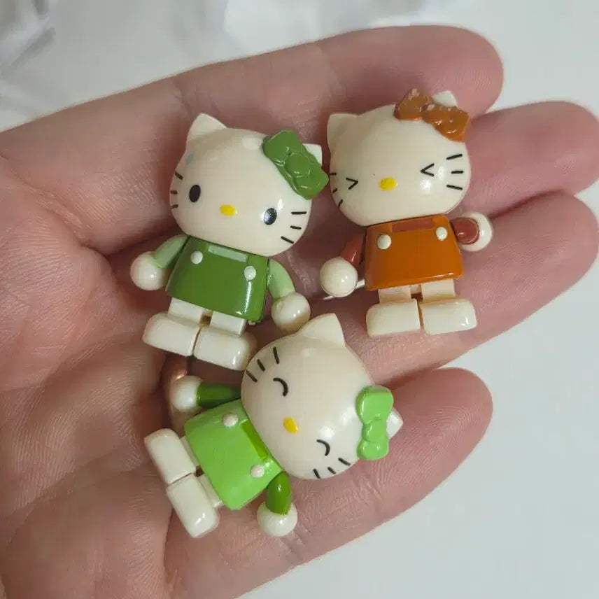 [BUNJANG] Classic Hello Kitty Lego Figure 3-Piece Set / 고전키티 레고 피규어 3종 세트판매