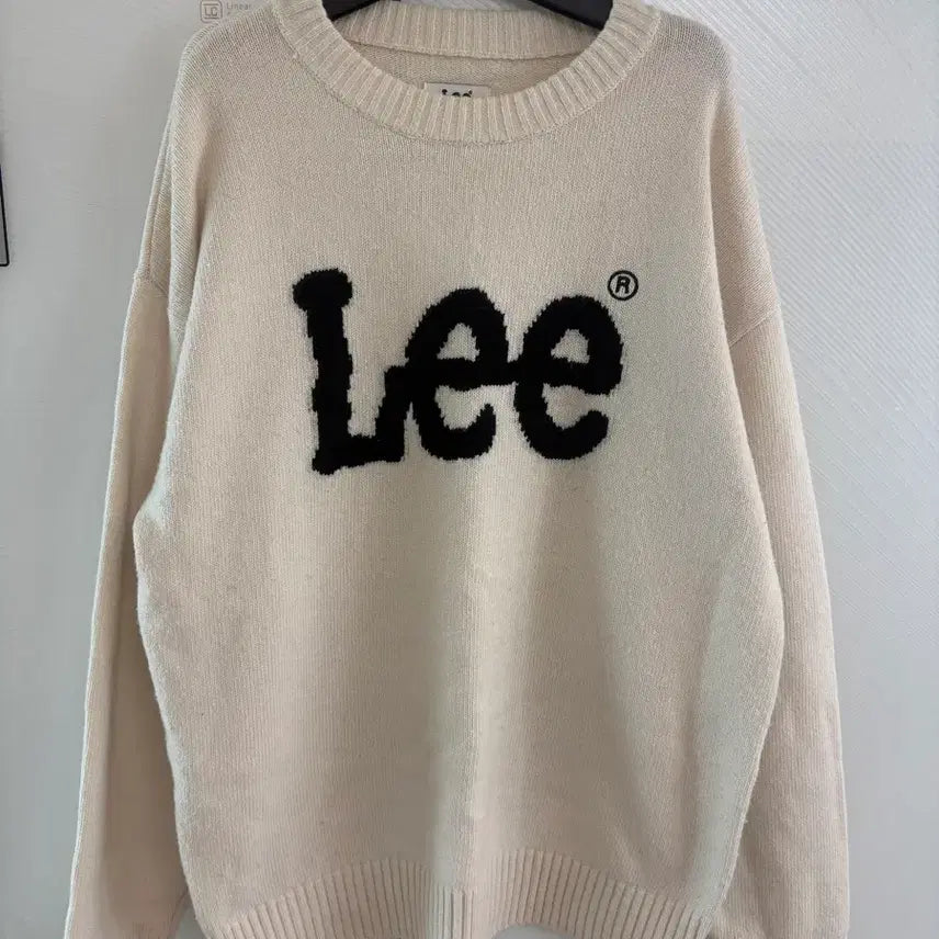 [BUNJANG] Lee Ivory Knit Logo Sweater / Lee 아이보리 니트