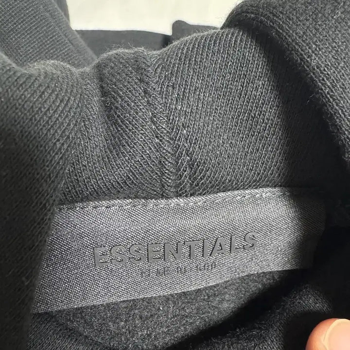 [BUNJANG] Essentials Black Hoodie (S) - New / 에센셜 블랙 후드티 s 새제품