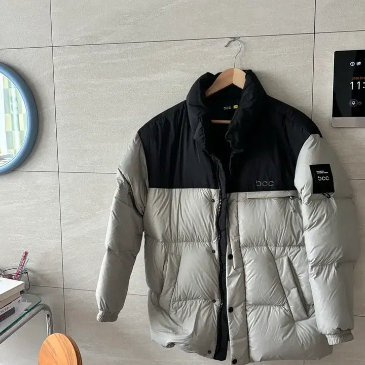 [BUNJANG] BCC Black/Ivory Color Block Padded Jumper / BCC 블랙/아이보리 배색 패딩 점퍼