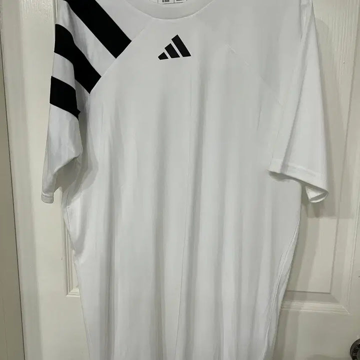 [BUNJANG] Adidas White T-Shirt / 아디다스 흰색 반팔 티셔츠