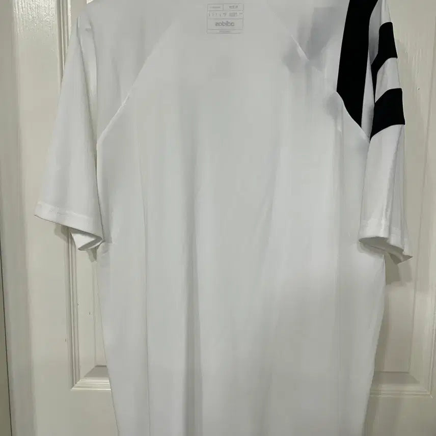 [BUNJANG] Adidas White T-Shirt / 아디다스 흰색 반팔 티셔츠