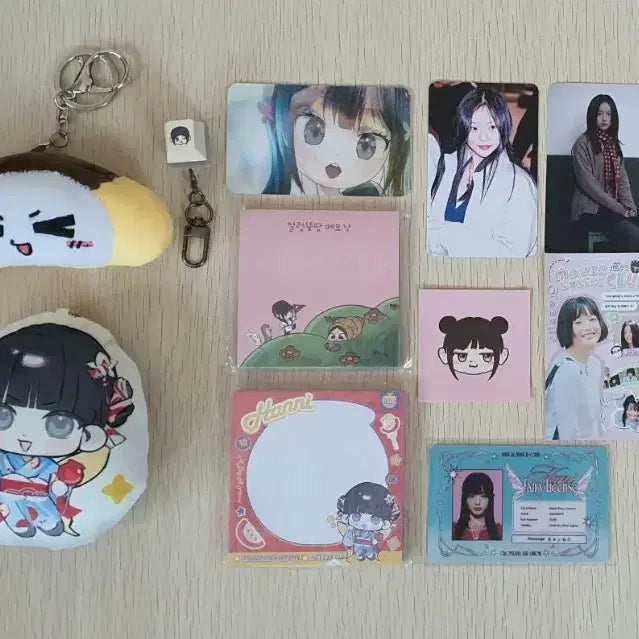 [BUNJANG] NewJeans Hanni Birthday Cafe Goods Bundle / 뉴진스 하니 생일카페 생카 굿즈