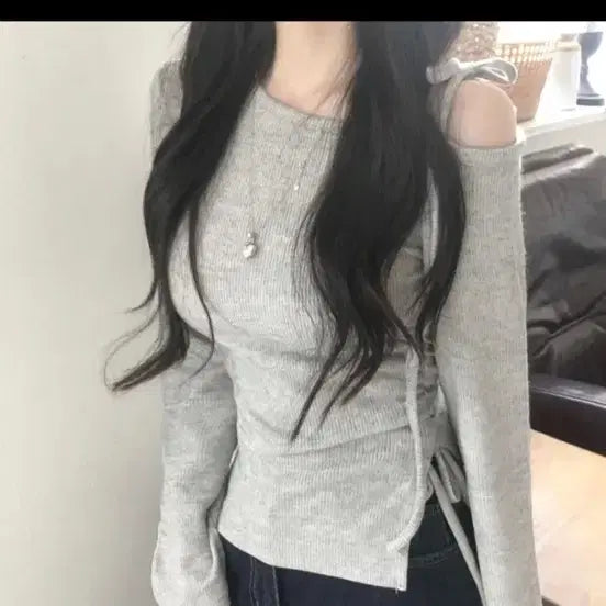 [BUNJANG] Off-shoulder Knit Top / 리본 오프숄더 긴팔 니트 티셔츠 에이블리 지그재그