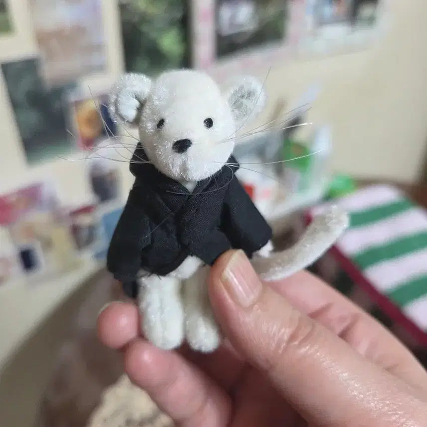 [BUNJANG] Boysbear Miniature Tuxedo Mouse Figurine / 보이즈베어 초미니 턱시도 쥐  신사 쥐