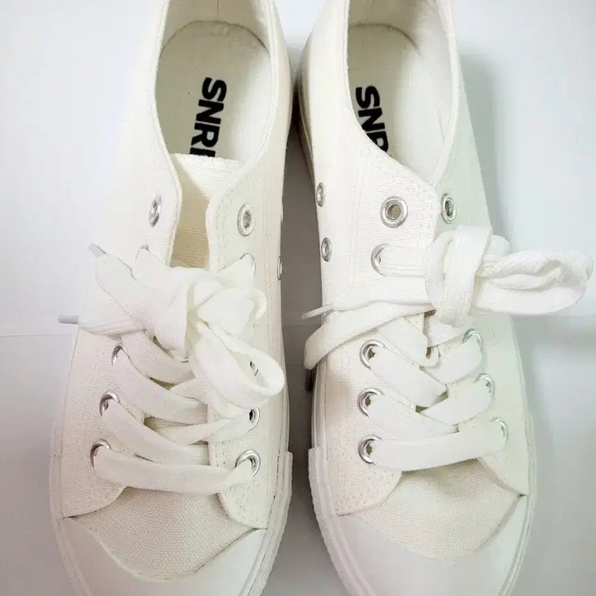 [BUNJANG] SNRD White Canvas Sneakers (Size 235) / SNRD 화이트 캔버스 스니커즈 235(새상품)