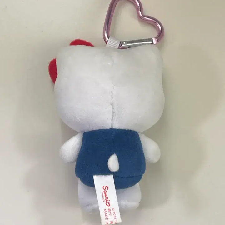 [SOLD OUT] 헬로키티 인형 키링 블루 멜빵