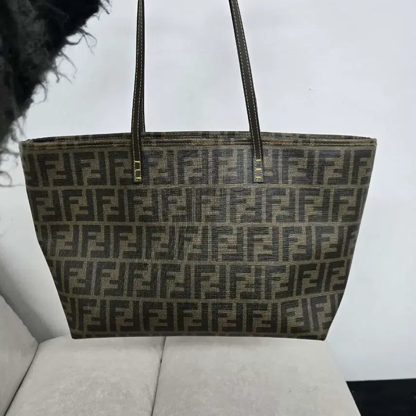 [BUNJANG] Fendi FF Logo Tote Bag / [정품] 펜디 FF 로고 토트백