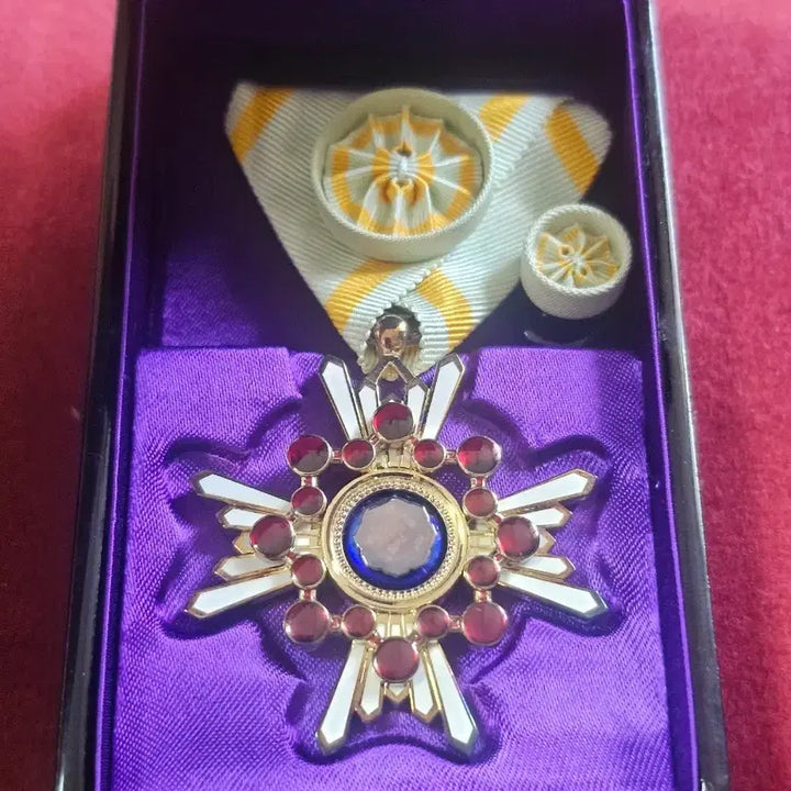 [BUNJANG] Japanese Decoration Order of the Sacred Treasure 4th Class / 일본 서보장 훈4등.