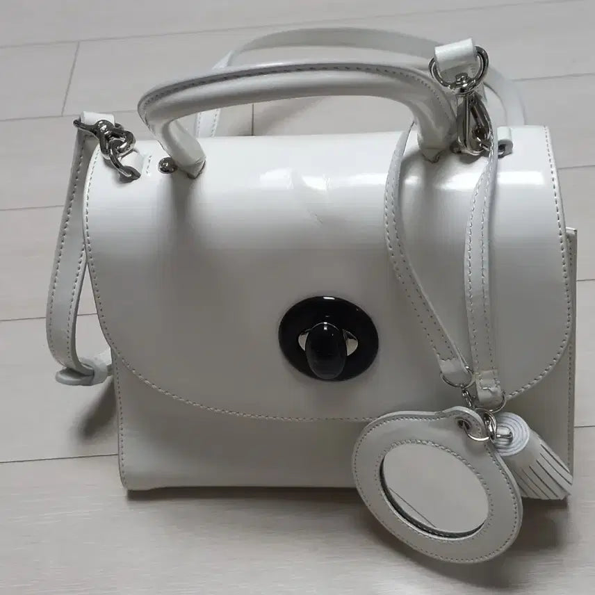 [BUNJANG] Joseph &amp; Stacey White Mini Crossbody Bag / 조셉앤스테이시 흰색 미니 크로스백