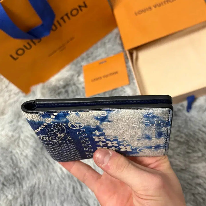 [BUNJANG] Louis Vuitton Monogram Bandana Blue Wallet / [리엘중고명품] 루이비통 반다나 모노그램 블루 반지갑
