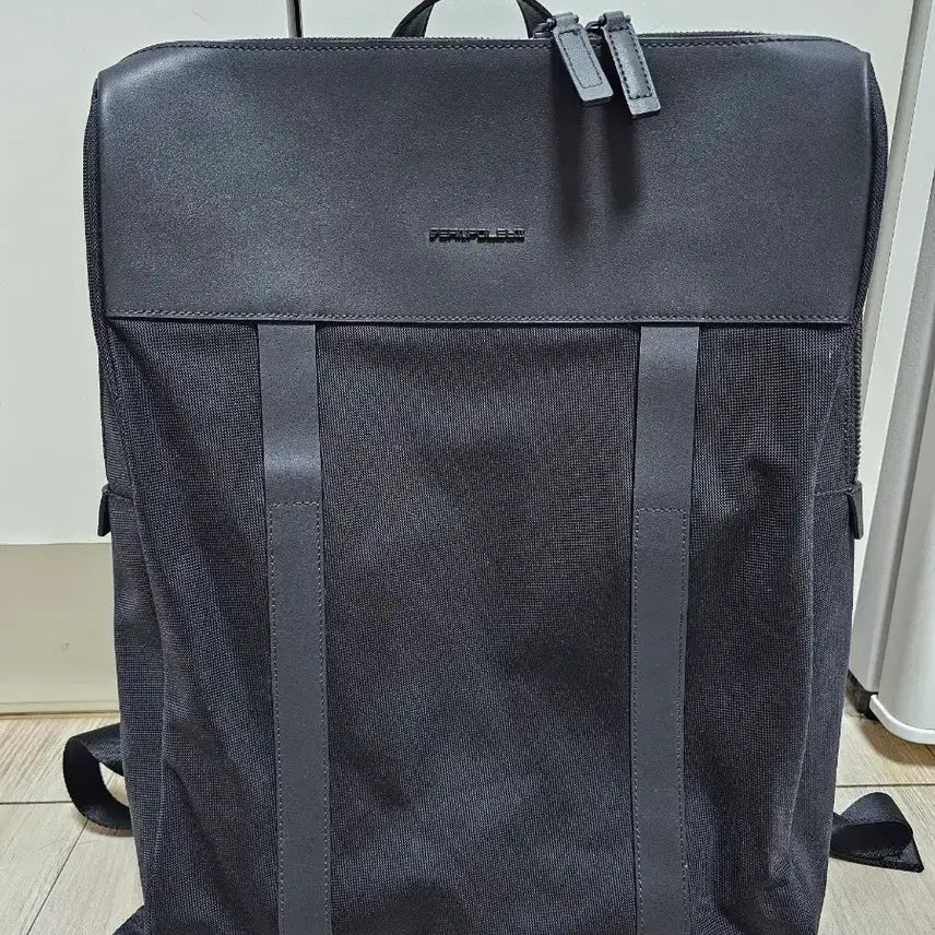 [BUNJANG] Beanpole ACC Rookie Slim Backpack (Black) / 빈폴 ACC 루키 슬림 백팩 (블랙) 5만에 팝니다.
