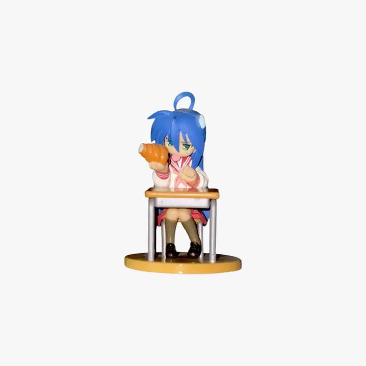 [SOLD OUT] 럭키스타 코나타 소라빵 교복 피규어