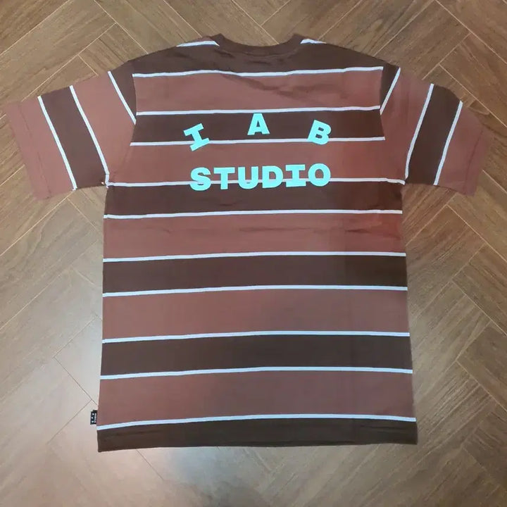 [BUNJANG] IAB Studio Stripe T-Shirt / 아이앱 스튜디오 스트라이프 반팔 티셔츠