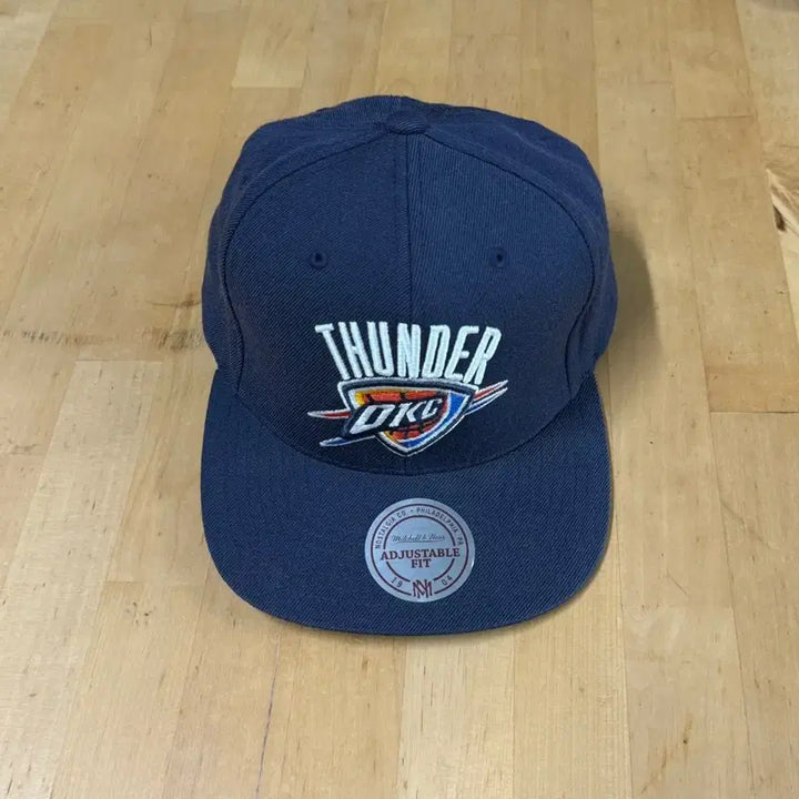 [BUNJANG] Mitchell &amp; Ness Oklahoma City Thunder Snapback Hat / 미첼앤네스 오클라호마 시티 썬더 스냅백 모자