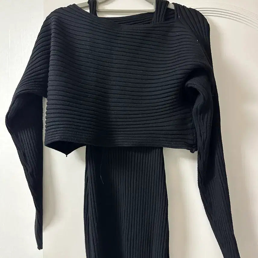 [BUNJANG] Black Knit Two-Piece Set / 블랙 니트 투피스 셋업