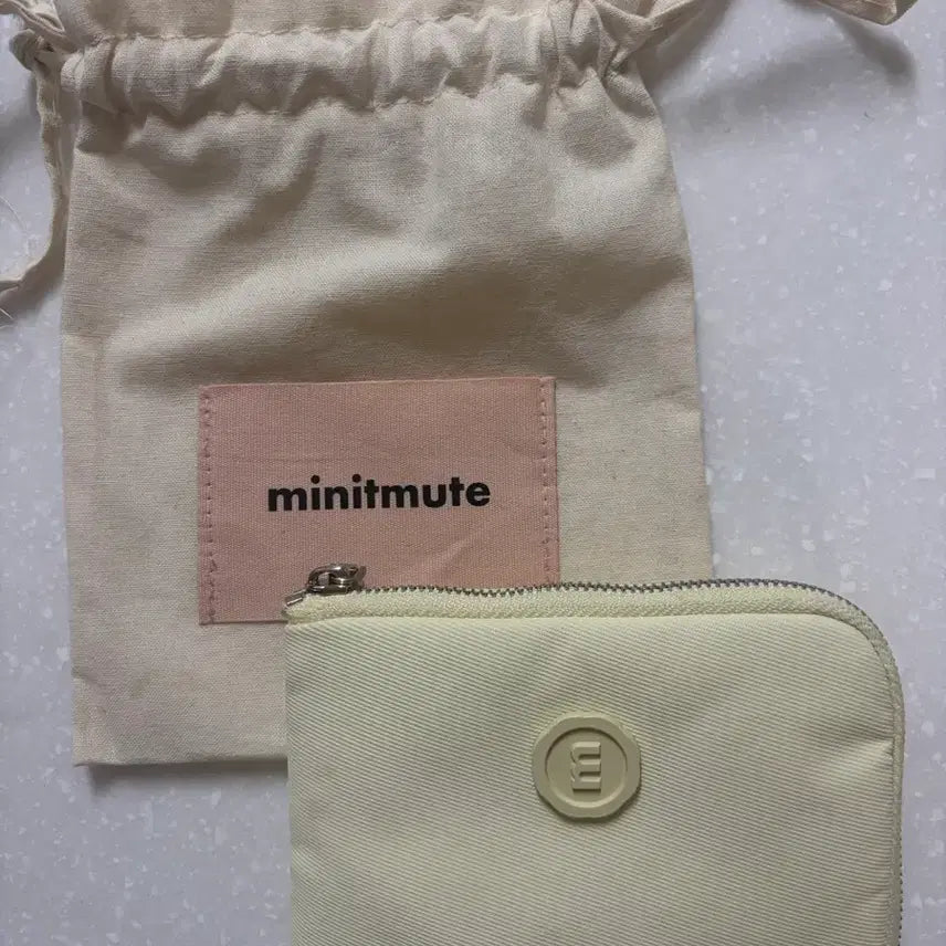 [BUNJANG] Minuit Minute CLO MICRO Butter Bag / 미닛뮤트CLO MICRO butter(클로마이크로)