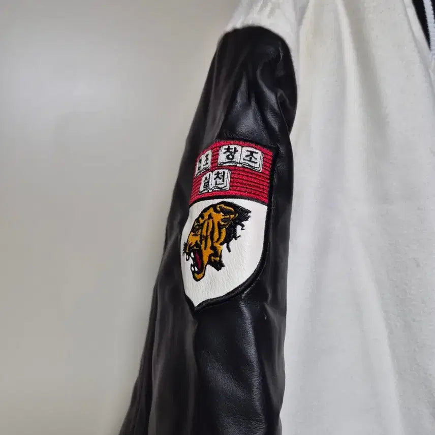 [BUNJANG] Korea University Baseball Jacket / 고려대학교 정품 야구잠바 100사이즈 판매합니다