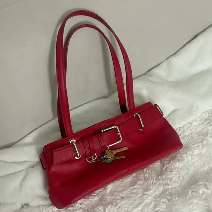 [BUNJANG] OSOI Brocle Shoulder Bag Red / OSOI 오소이 숄더 브로클 레드 가방 브로클백 숄더백