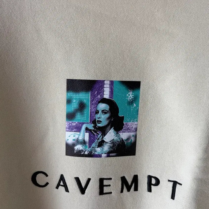 [BUNJANG] Cav Empt EMBROIDERY PICS Crew Neck Sweatshirt / 카브엠트 EMBROIDERY PICS CREW NECK