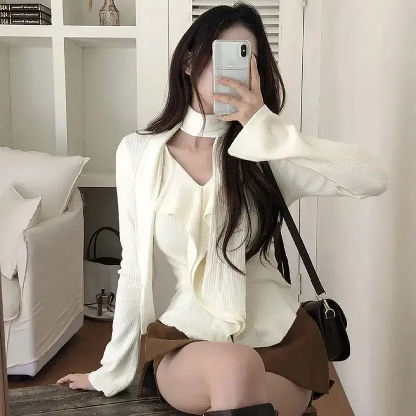[BUNJANG] Attrangs Ivory Frill Spring Blouse Knit / 아이보리프릴봄블라우스니트 / 아뜨랑스리리앤코히니크모디무드애니원모어어텀하이