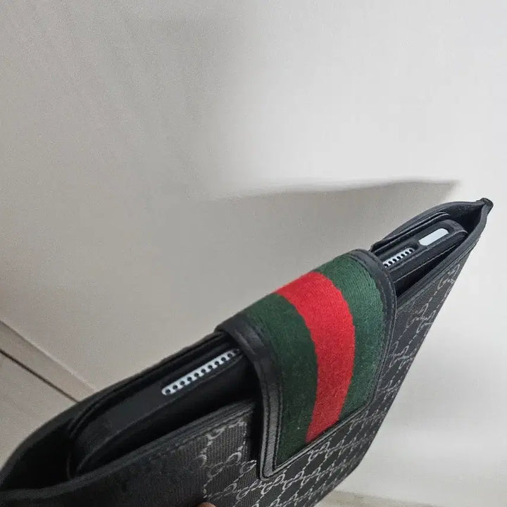 [BUNJANG] Gucci GG Pattern iPad Case / 정품) 구찌 GG패턴 아이패드 케이스 파우치 판매합니다