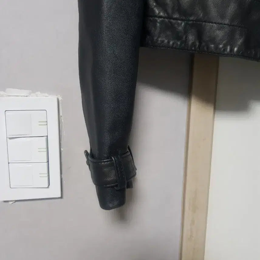 [BUNJANG] SYSTEM Lambskin Leather Jacket / SYSTEM 브랜드의 여성 가죽 자켓입니다겉감은 천연 가죽(양가죽)