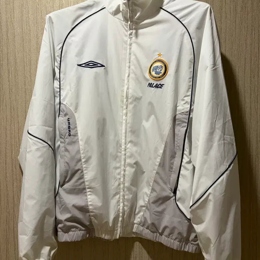 [BUNJANG] Palace x Umbro Track Jacket - Medium / 팔라스x엄브로 트랙 자켓 - m