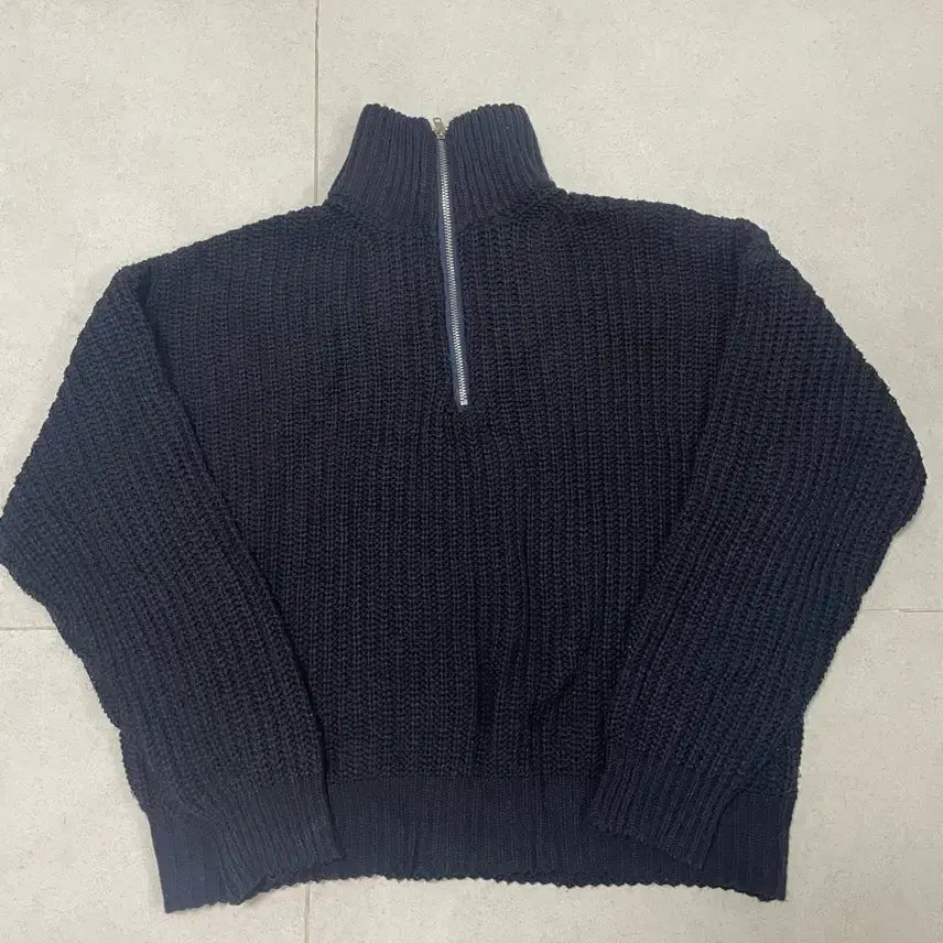 [BUNJANG] Trillion Navy Collar Knit Sweater / 트릴리온 네이비 카라넥 하찌 니트