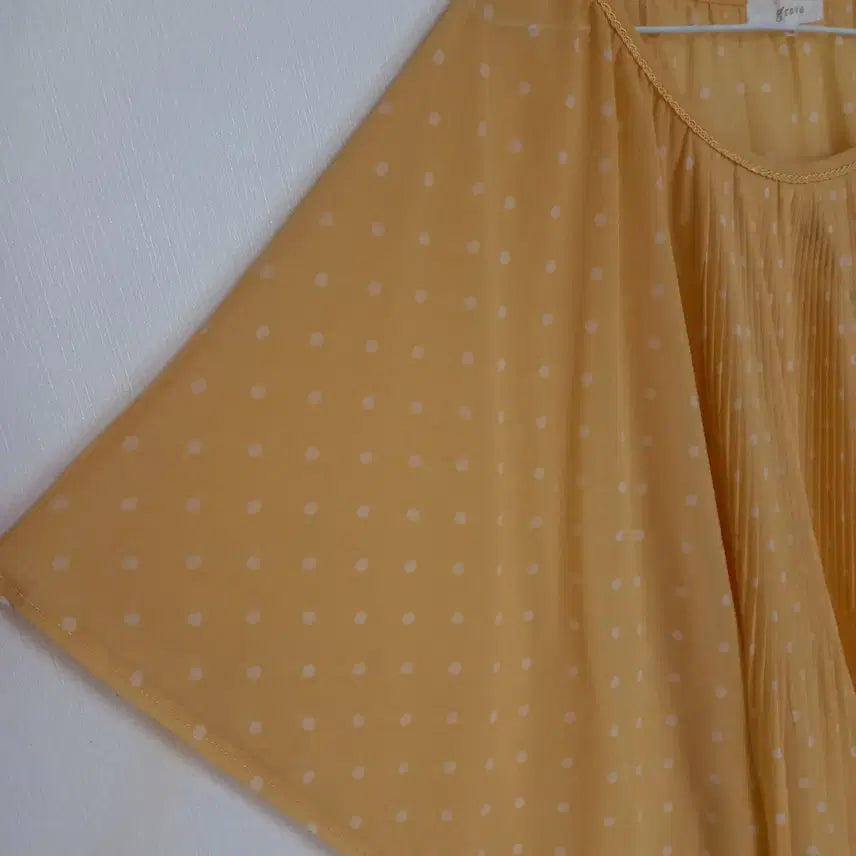 [BUNJANG] Vintage Yellow Dot Blouse / 빈티지 옐로우 도트 블라우스