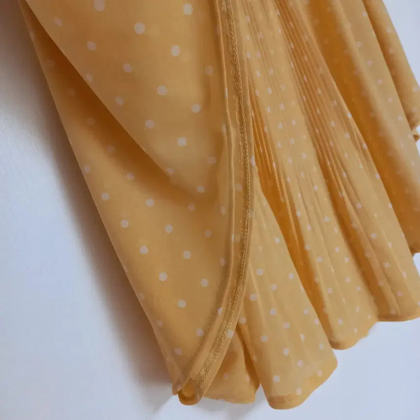[BUNJANG] Vintage Yellow Dot Blouse / 빈티지 옐로우 도트 블라우스