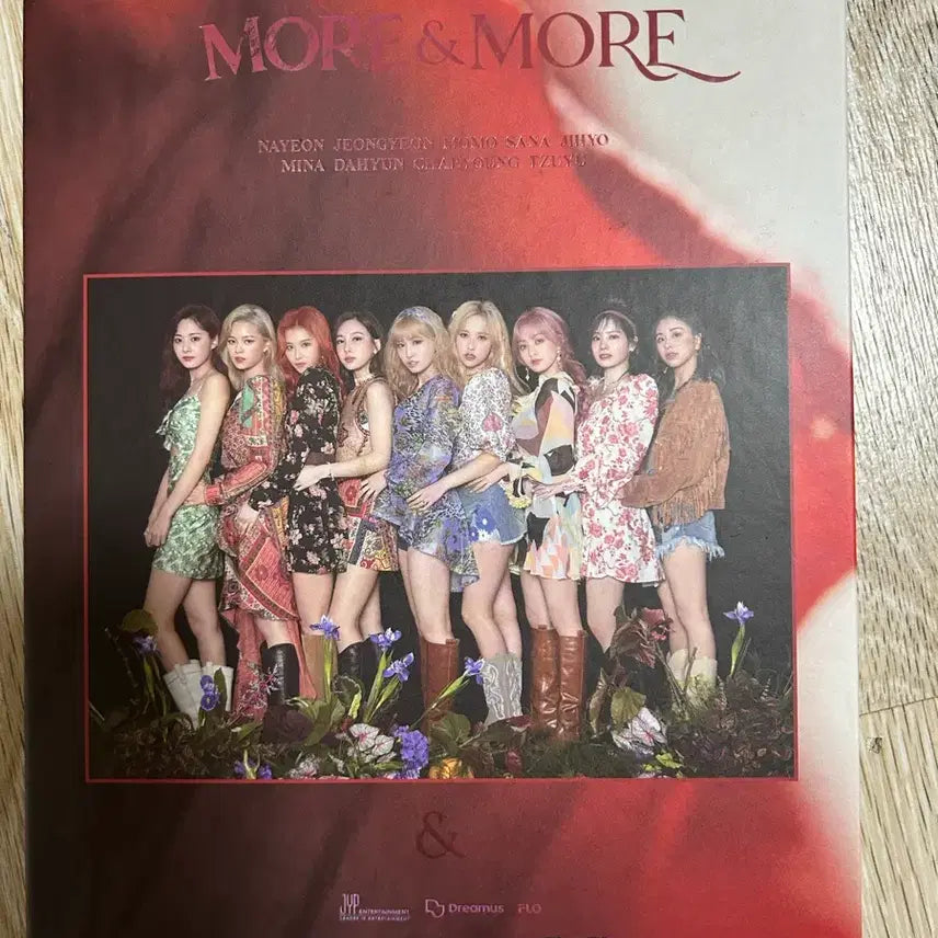 [BUNJANG] TWICE More &amp; More Signed Album / 트와이스 More &amp; More 사인 앨범