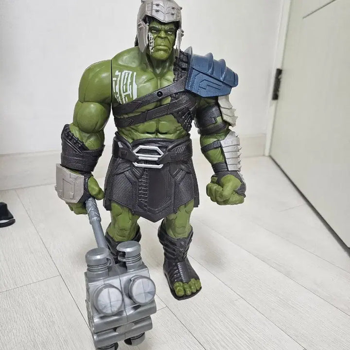 [BUNJANG] Marvel Thor Ragnarok Interactive Gladiator Hulk / 마블 토르 라그나로크 인터랙티브 글래디에이터 헐크 판매합니다