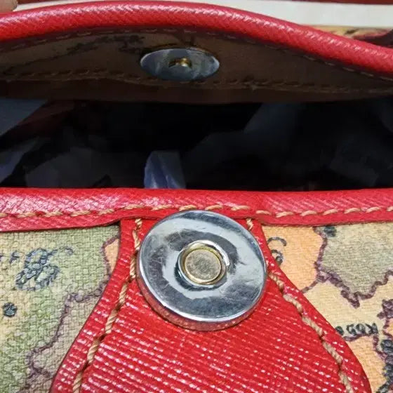 [BUNJANG] Alviero Martini Large Shoulder Bag / 알비에로마르티니 라지사이즈 숄더백
