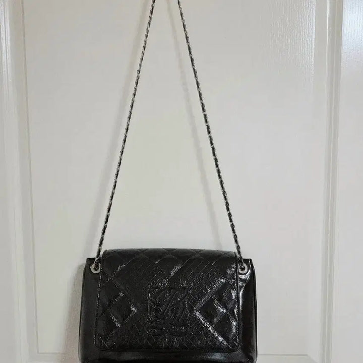[BUNJANG] Louis Quatorze Enamel Silver Chain Shoulder Bag / 루이까또즈 에나멜 은장체인 숄더백
