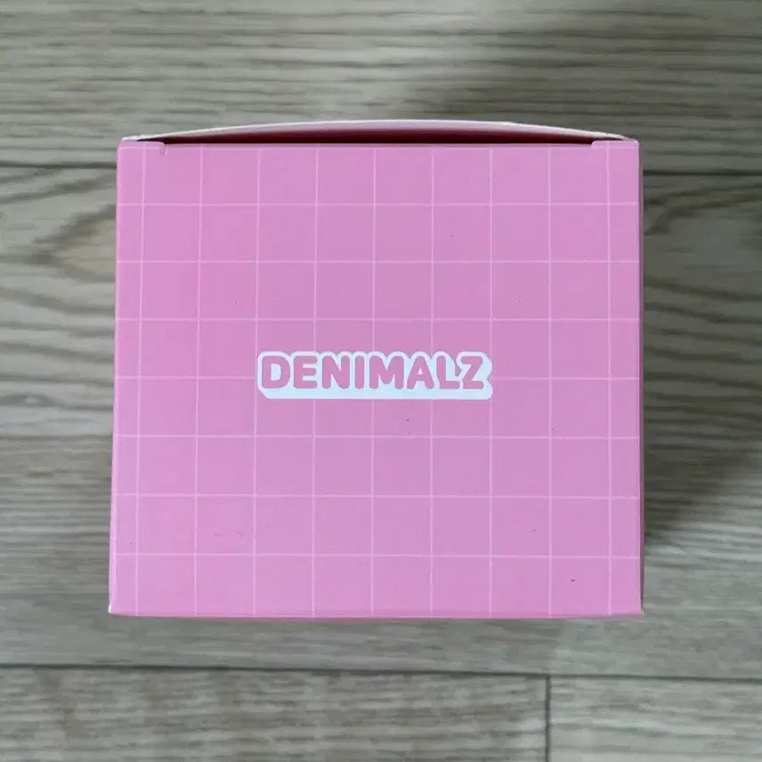 [SOLD OUT] (원가 이하 미개봉 새상품) 데이식스 MD 데니멀즈 필 pil 원필