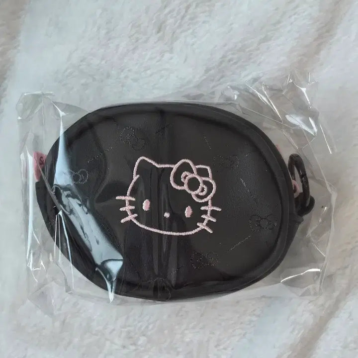 [SOLD OUT] 웨이크메이크 헬로키티 파우치 WAKEMAKE HELLO KITTY