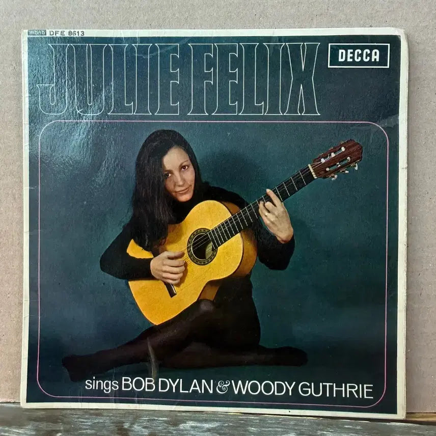 [BUNJANG] Julie Felix Sings Bob Dylan And Woody Guthrie 1965 UK EP Vinyl / (7인치 EP) Julie Felix - 1965년 영국 UK 초반