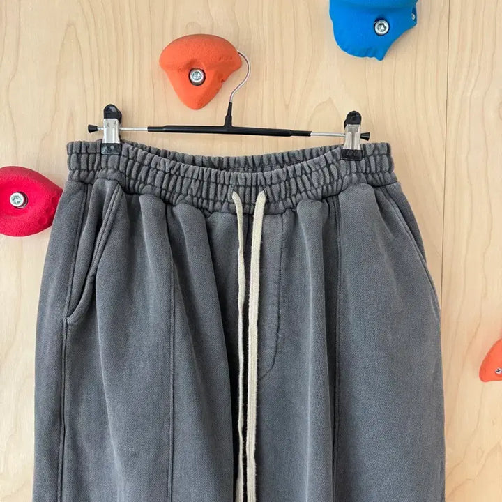 [BUNJANG] Attentionlow Grey Jogger Training Pants / 그레이 조거 트레이닝 바지 어텐션로우