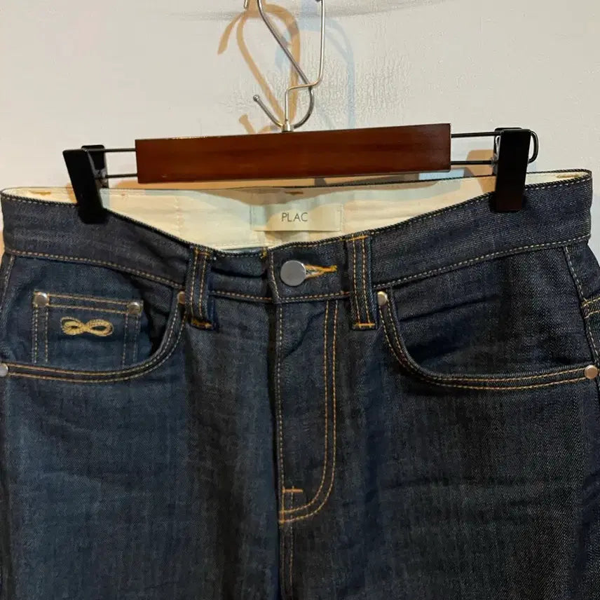 [BUNJANG] PLAC Straight Raw Denim Jeans (30) / PLAC 플랙진 남성 스트레이트 생지 데님 팬츠(30)
