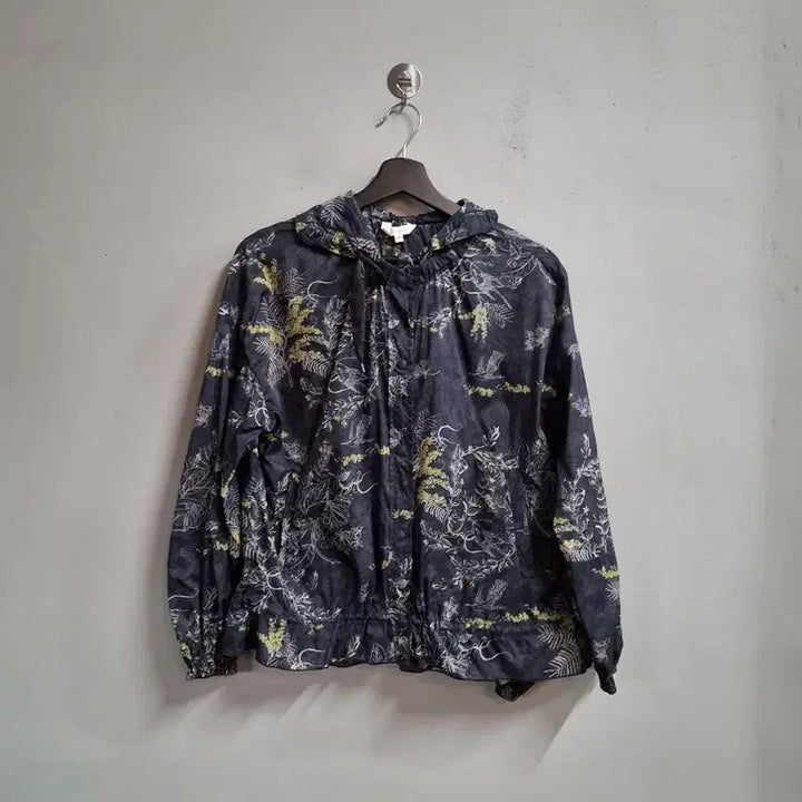 [SOLD OUT] g studio 여성 바람막이 66