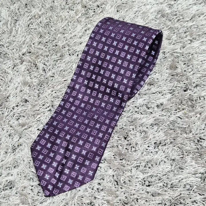 [BUNJANG] Brooks Brothers Patterned Tie / 브룩스브라더스 패턴 넥타이 Free - N21