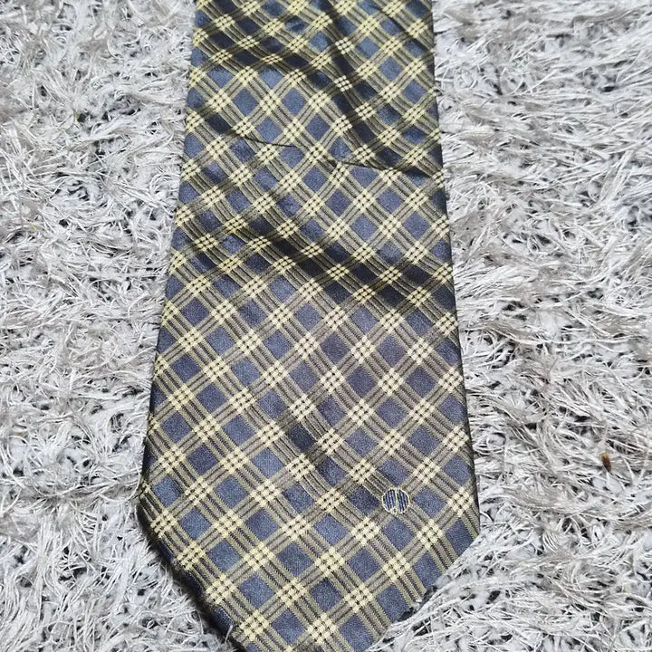 [BUNJANG] Dunhill Striped Pattern Necktie / 던힐Dunhill 사선 패턴 넥타이 Free - N26