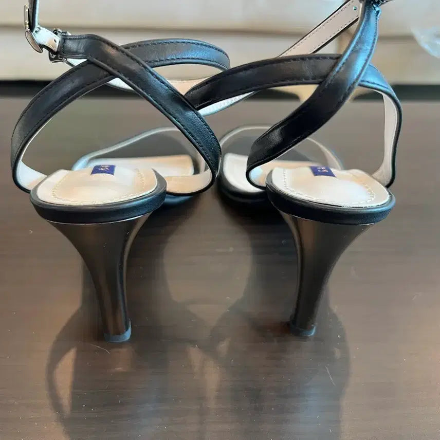 [BUNJANG] Sera Blossom Sandals Black 240mm 7-8cm Heel / 세라 블라썸 샌들 37(240) 7~8cm